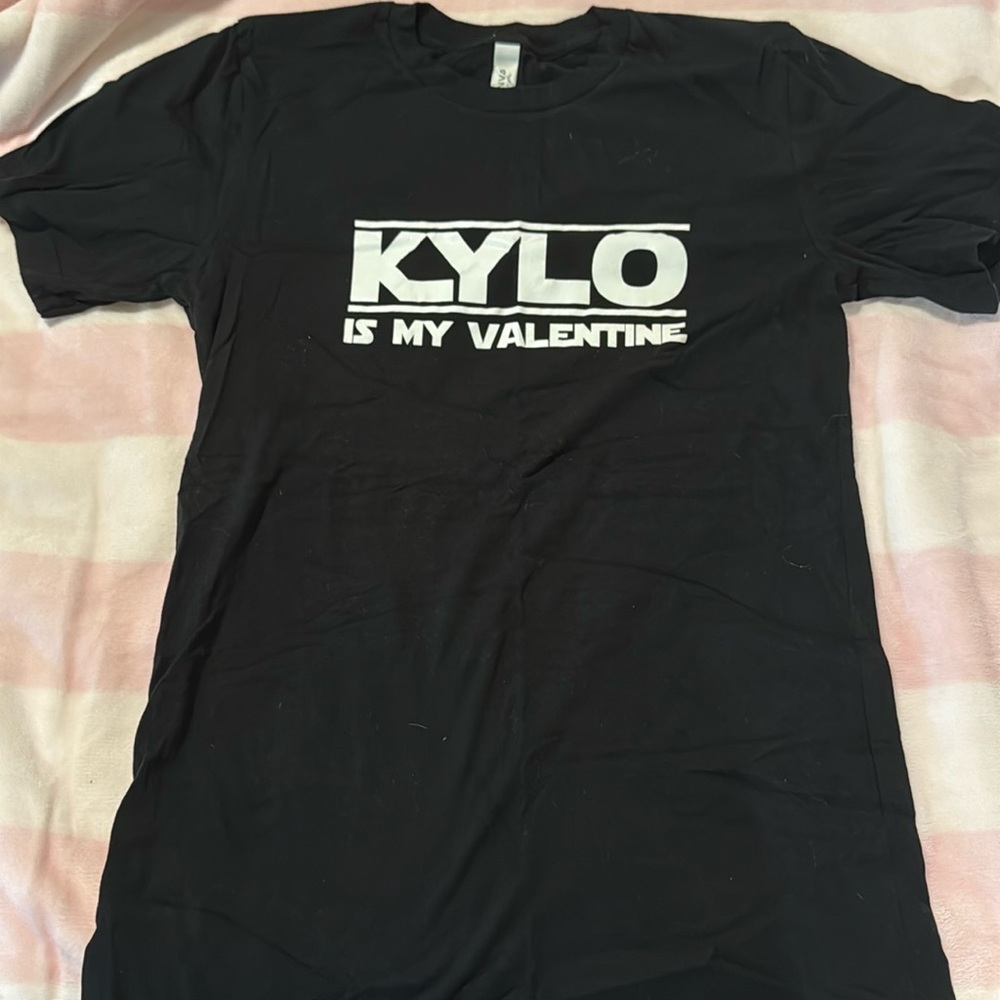 Etsy small shop Star Wars Valentine’s tee, size small, Bella Canvas brand